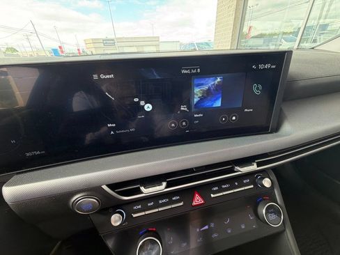Certified 2024 Hyundai Sonata SEL w/ Convenience Package FWD image 31