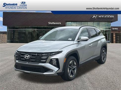 New 2025 Hyundai Tucson SEL image 1