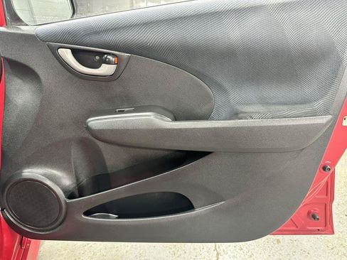 Used 2010 Honda Fit Sport image 31