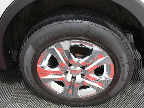 Used 2013 Toyota RAV4 LE AWD/4WD image 38