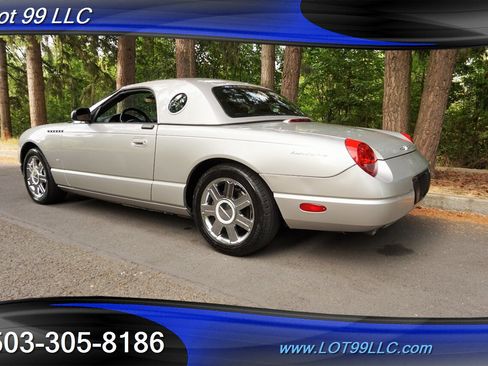 Used 2004 Ford Thunderbird image 11