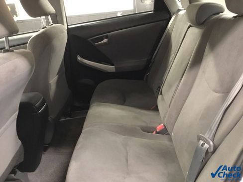 Used 2015 Toyota Prius Three image 28