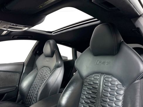 Used 2016 Audi RS 7 Prestige w/ Driver Assistance Package image 29