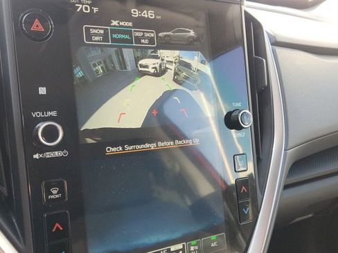 Used 2025 Subaru Crosstrek 2.0i Premium image 5