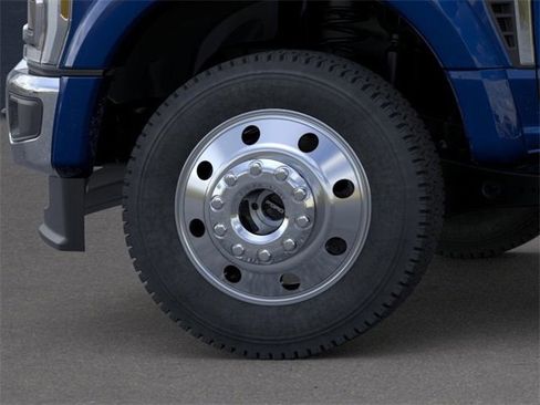 New 2026 Ford F450 XLT w/ XLT Premium Package image 19