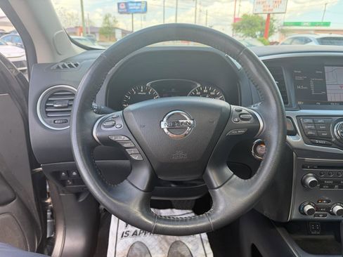 Used 2018 Nissan Pathfinder SL w/ SL Premium Package FWD image 20
