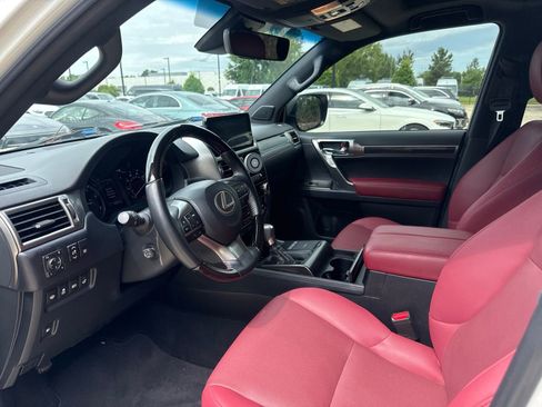Used 2023 Lexus GX 460 Premium AWD/4WD image 9