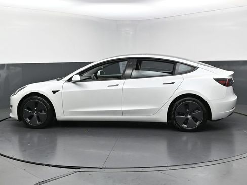 Used 2023 Tesla Model 3 Standard Range RWD image 8