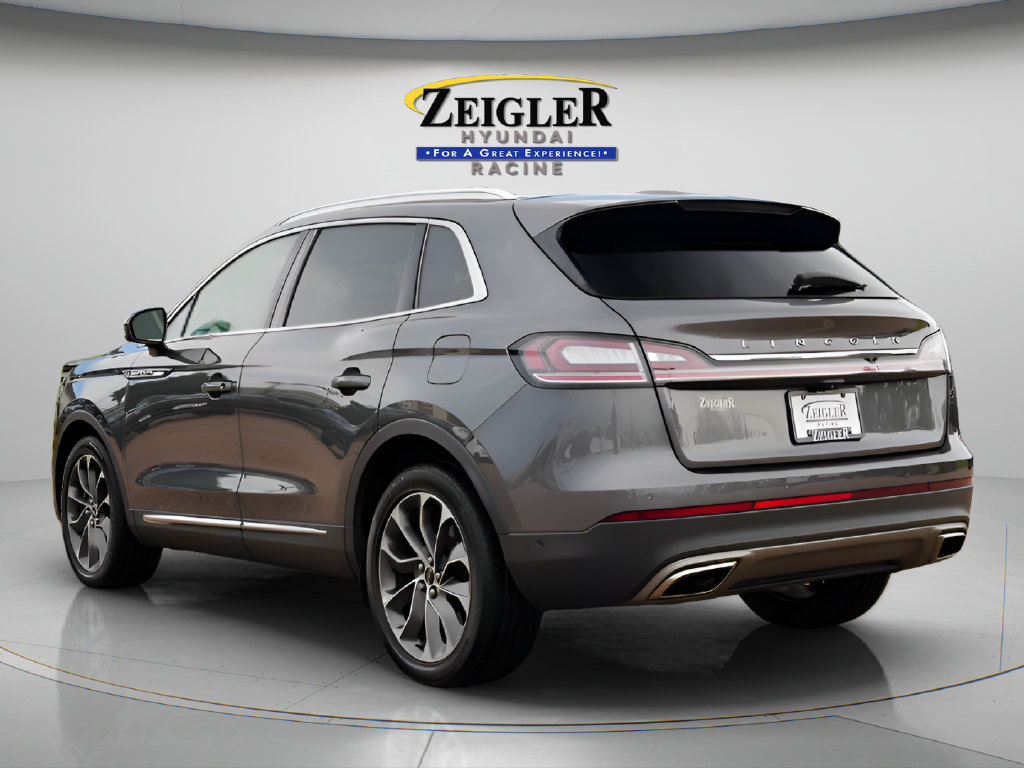 Used 2023 Lincoln Nautilus Reserve AWD/4WD image 5