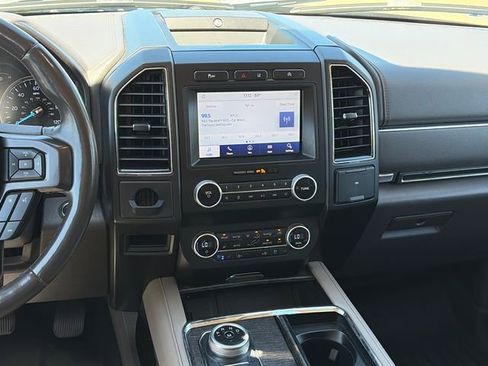 Used 2021 Ford Expedition Limited image 15