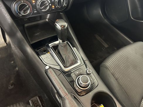 Used 2015 MAZDA MAZDA3 i Touring image 19