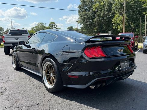 Used 2019 Ford Mustang GT Premium w/ GT Performance Package RWD image 5
