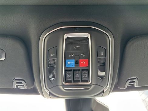 New 2026 Jeep Grand Wagoneer 4WD image 39