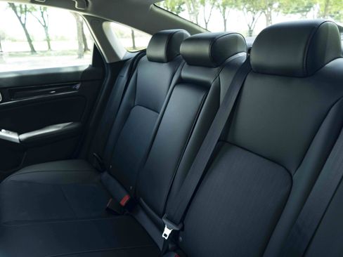 Used 2024 Honda Civic Touring image 18