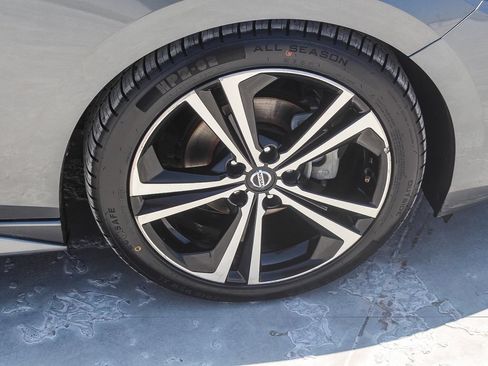 Used 2020 Nissan Sentra SR FWD image 10