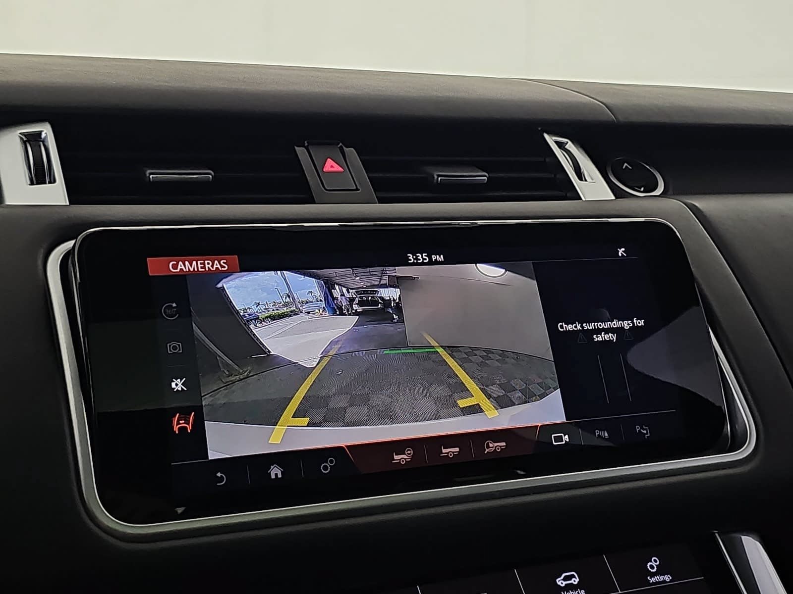 Used 2018 Land Rover Range Rover Sport SVR AWD/4WD image 22