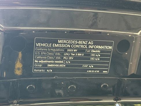 Used 2025 Mercedes-Benz EQB 250+ image 28
