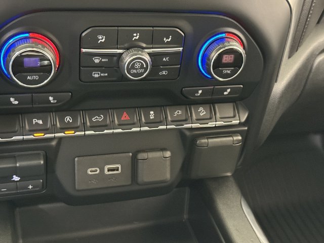 Used 2020 Chevrolet Silverado 1500 LT Trail Boss AWD/4WD image 17