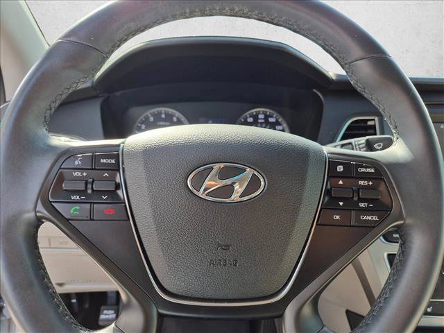 Used 2017 Hyundai Sonata Sport w/ Value Edition Package 02 FWD image 11