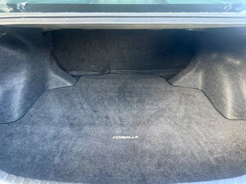 Used 2018 Toyota Corolla SE w/ Body Protection Package FWD image 12