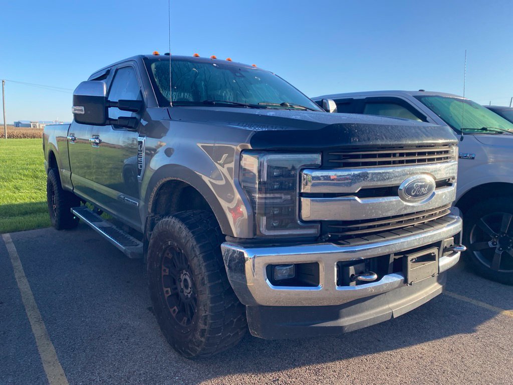 Used 2018 Ford F350 Lariat w/ Lariat Ultimate Package AWD/4WD image 3