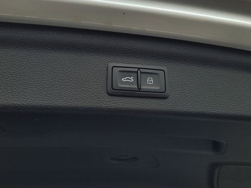 Used 2024 Audi Q3 2.0T Premium image 27