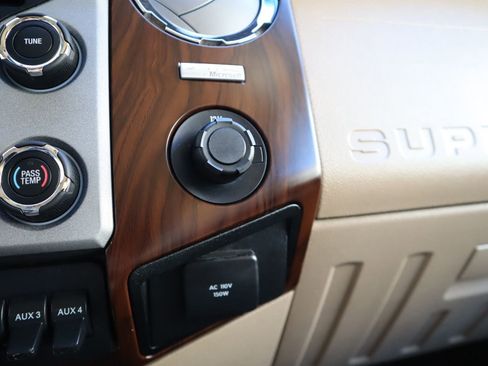 Used 2015 Ford F250 Lariat w/ Lariat Ultimate Package image 51