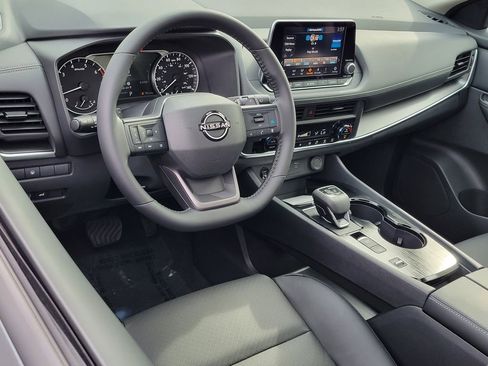 New 2026 Nissan Rogue SV image 4