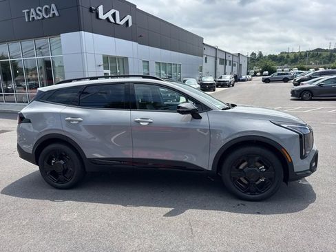 New 2026 Kia Sportage X-Line w/ X-Line Technology Package image 2