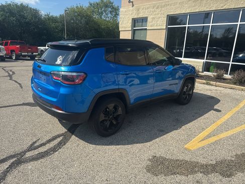Used 2020 Jeep Compass Latitude AWD/4WD image 5