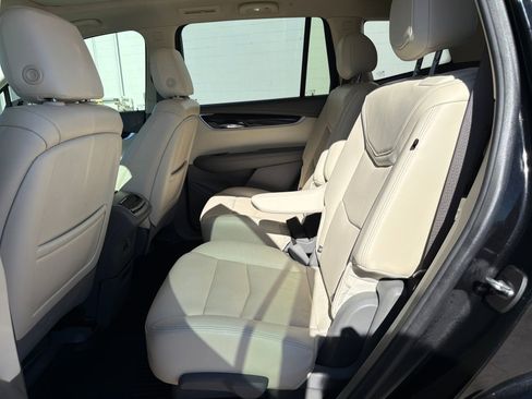 Used 2020 Cadillac XT6 Premium Luxury image 13