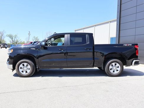 Used 2025 Chevrolet Silverado 1500 LT AWD/4WD image 2