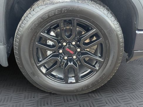 Used 2025 GMC Sierra 1500 Elevation w/ Elevation Premium Package image 28