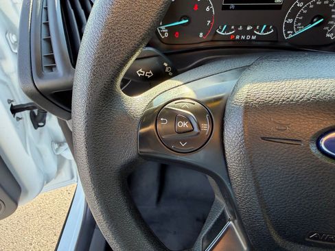 Used 2022 Ford Transit Connect XL image 15