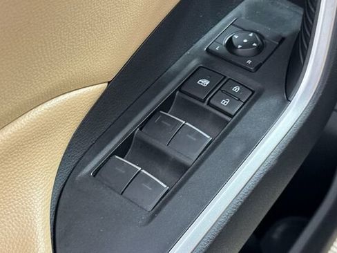 Used 2025 Toyota RAV4 XLE image 12