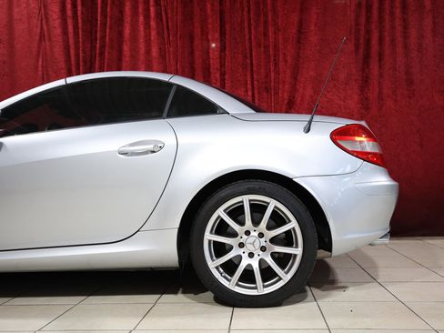 Used 2006 Mercedes-Benz SLK 350 image 7