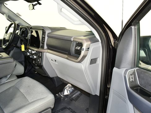 Used 2025 Ford F150 XLT w/ Equipment Group 301A Standard AWD/4WD image 42