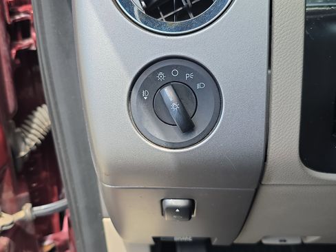 Used 2012 Ford Expedition Limited AWD/4WD image 25