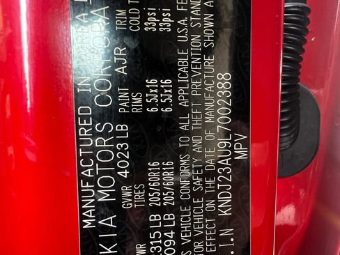 Used 2020 Kia Soul S FWD image 32