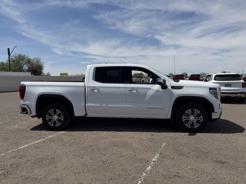 Certified 2025 GMC Sierra 1500 SLT image 6