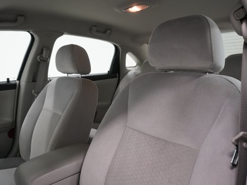 Used 2007 Chevrolet Impala LT w/ Preferred Equipment Group FWD image 10