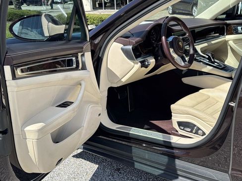 Used 2018 Porsche Panamera 4 AWD/4WD image 13