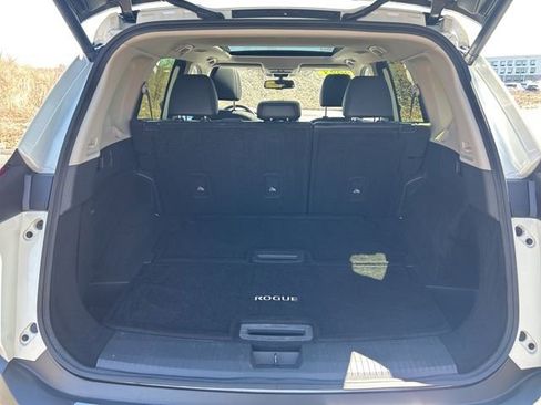 Certified 2023 Nissan Rogue Platinum AWD/4WD image 28