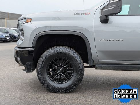 Used 2024 Chevrolet Silverado 2500 ZR2 w/ Technology Package AWD/4WD image 12