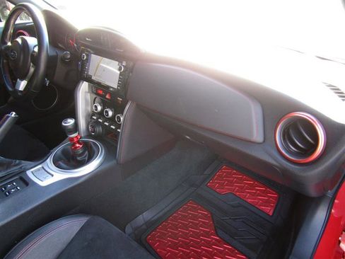 Used 2018 Subaru BRZ Limited w/ Popular Package #3 image 29