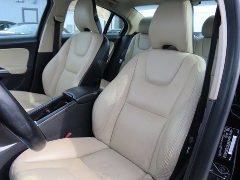 Used 2012 Volvo S60 T5 image 43