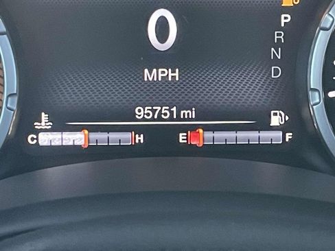 Used 2022 Jeep Renegade Limited w/ Sun, Sound & Wheels Group image 39