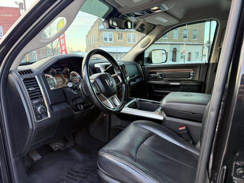 Used 2018 RAM 3500 Laramie image 13