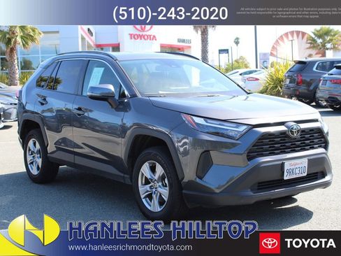 Used 2025 Toyota RAV4 XLE FWD image 5