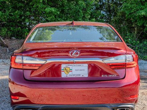 Used 2017 Lexus ES 350 w/ Luxury Package image 4